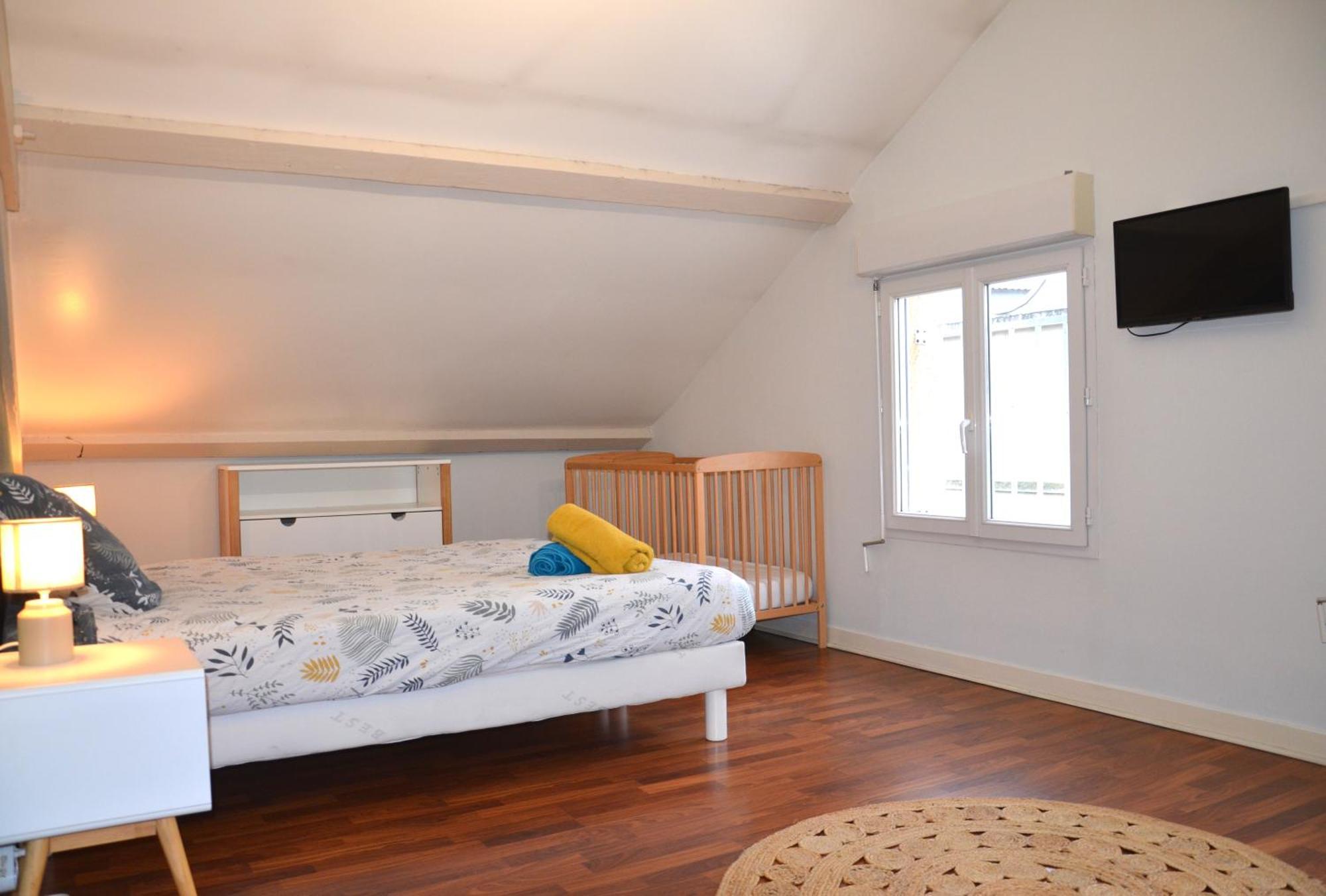 Le Cocon Troyen - 6-8P - 2 Parking Gratuits Apartment Troyes Exterior foto